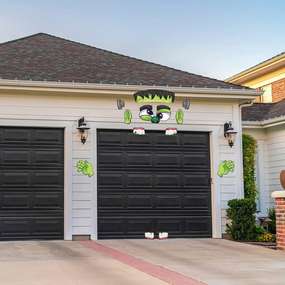 Halloween-Frankenstein-Trunk-or-Treat-Garage-Decoration